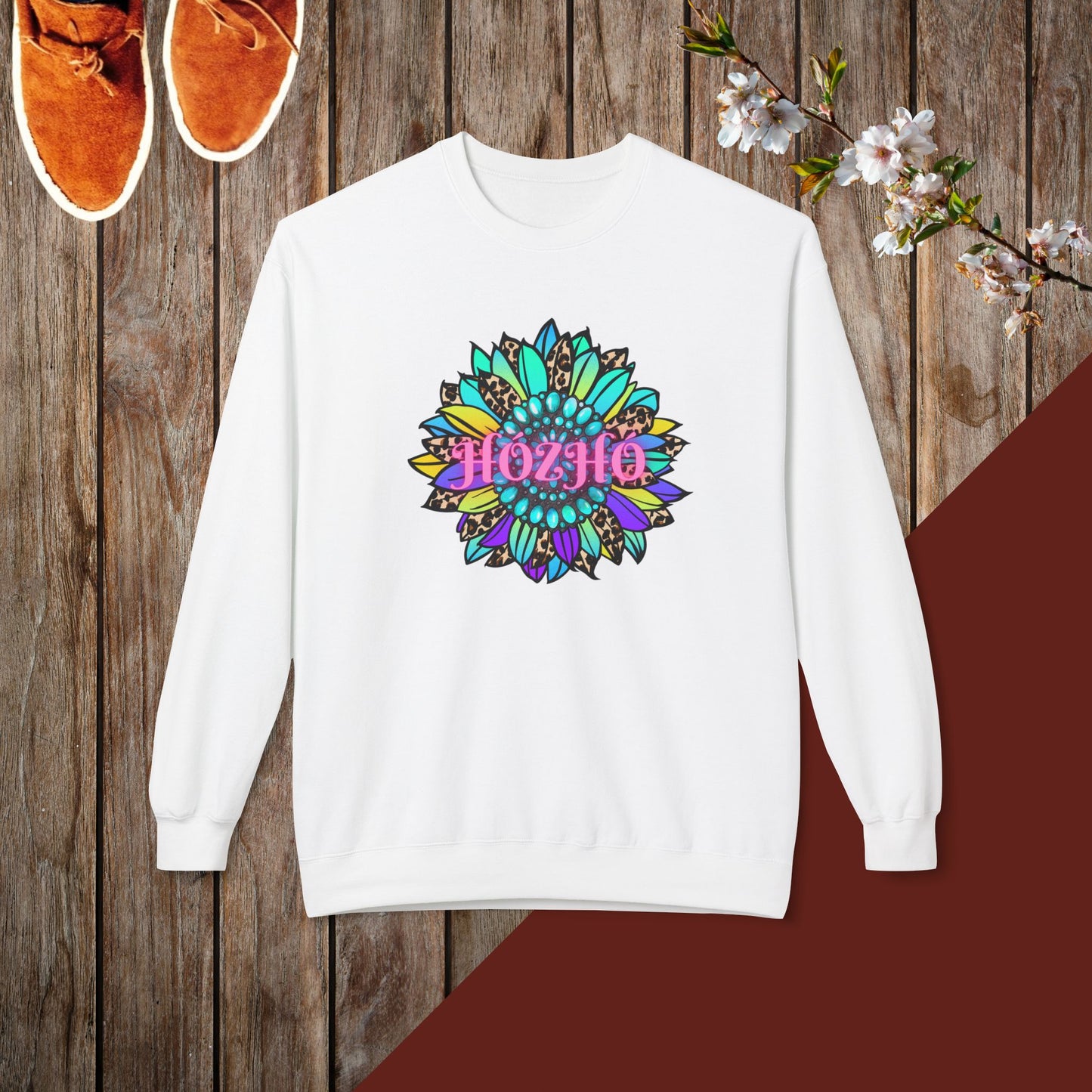 Hózhó Flower and Turquoise Unisex Midweight Softstyle Fleece Crewneck Sweatshirt