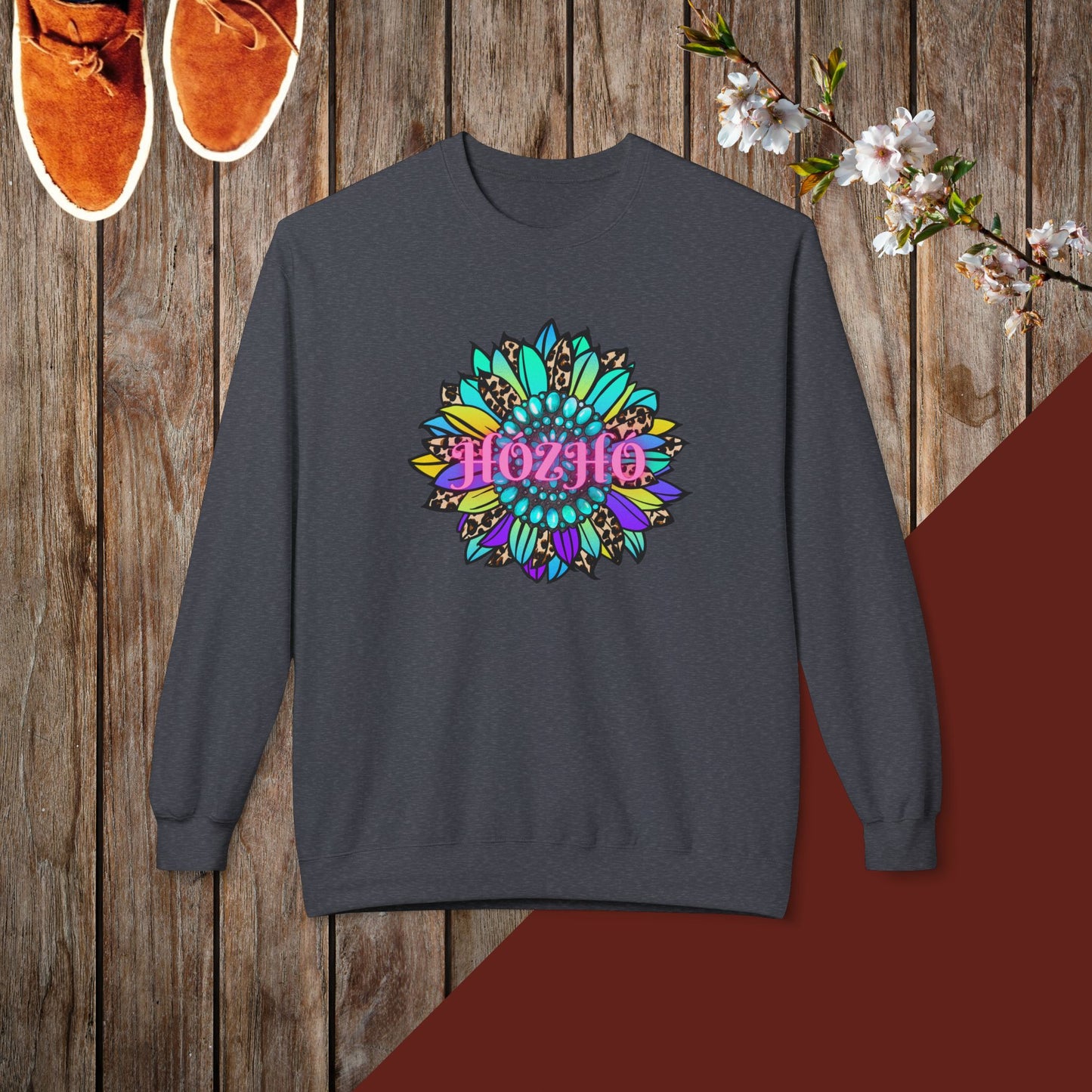 Hózhó Flower and Turquoise Unisex Midweight Softstyle Fleece Crewneck Sweatshirt